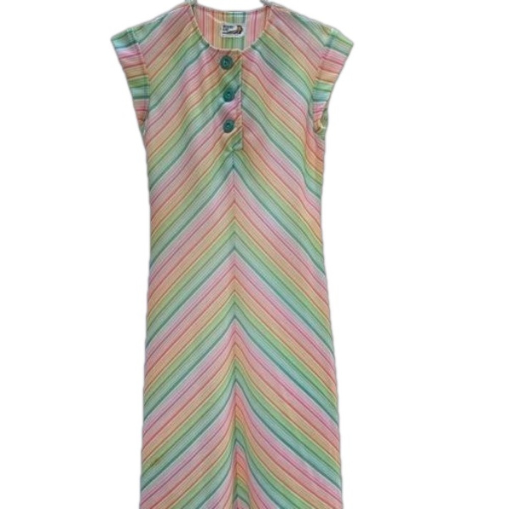 Vintage 70s dress Carla Jane. Size m. Pastel Chevron pattern. Three button front